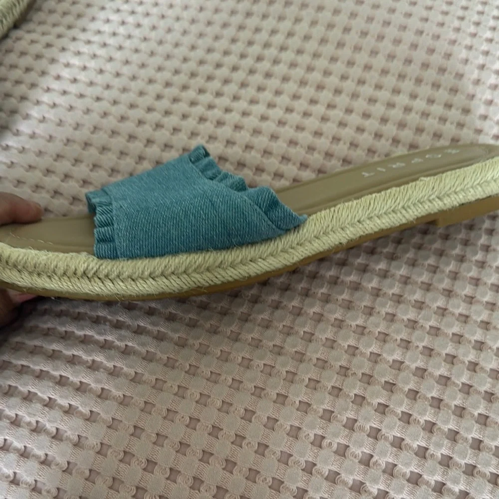Nicely used: Esprit Blue and Tan Espadrilles Casual Summer Shoes size 7.5 - Picture 3 of 5